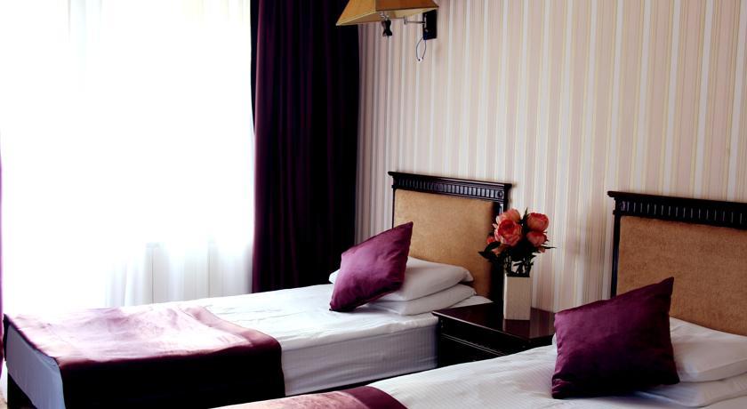 Hotel Victoria バクリアニ 部屋 写真