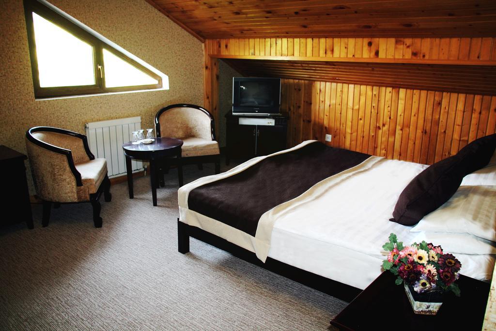 Hotel Victoria バクリアニ 部屋 写真