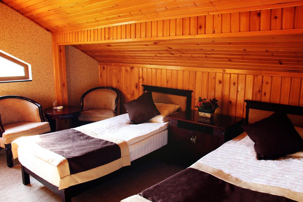 Hotel Victoria バクリアニ 部屋 写真
